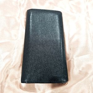Authentic Louis Vuitton Brazza Long Wallet
